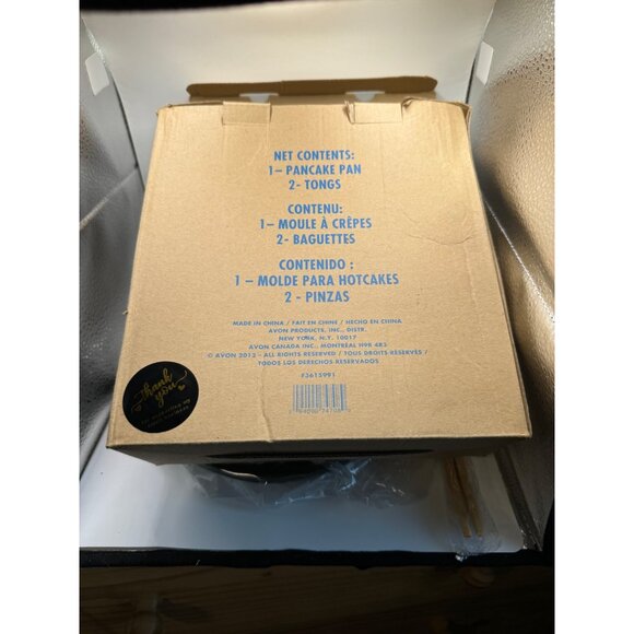 NEW Avon Pancake Pan Set With Wooden Tongs For Fluffy Pancakes - Picture 4 of 6